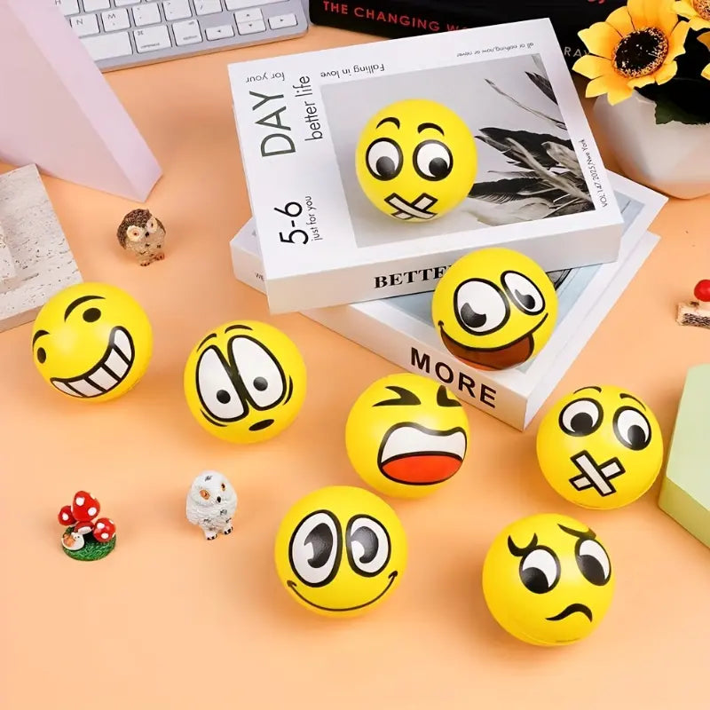 Zufällige Anti-Stress-Gesichtsbälle - 1 Stück