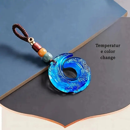 1 Stück Temperatur-sensitiver, farbwechselnder Schlüsselanhänger im Maskottchen-Stil