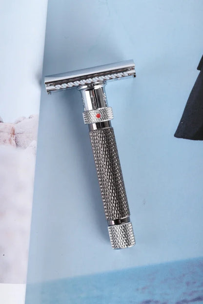 Yaqi Justerbar Sikkerhedsbarbermaskine – Barbermaskine med Dobbeltkant i Rustfrit Stål til Mænd (Krom / Gunmetal)
